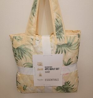 NWT Martha Stewart 4 Pc Full/Queen Quilt Set